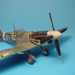Spitfiree Mk. IX detail engine set