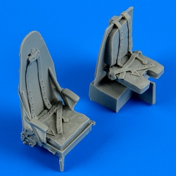 Mosquito Mk. IV seats with safety belts