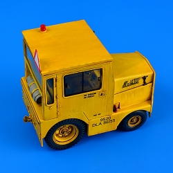UNITED TRACTOR GC-340-4 A9 Cab-LPG